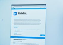 Adding Your Resume to LinkedIn: Quick Guide